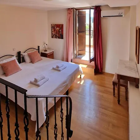 Villa Penelope Late August Escape With Pool In Crete Douliana